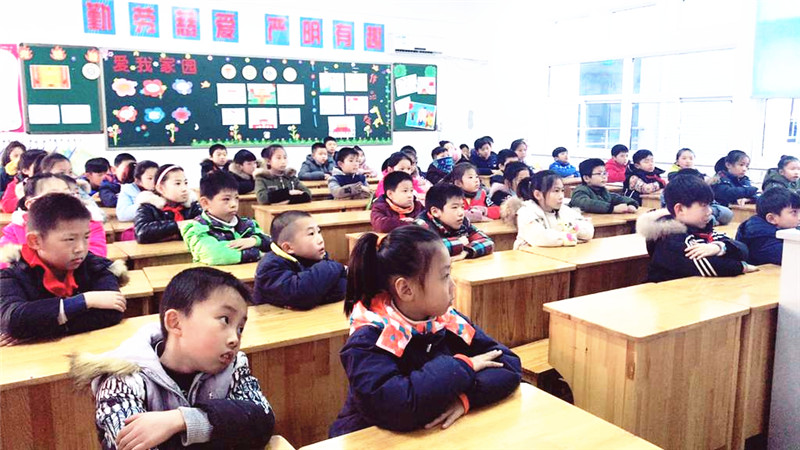 学宪法 讲宪法 做守法好少年