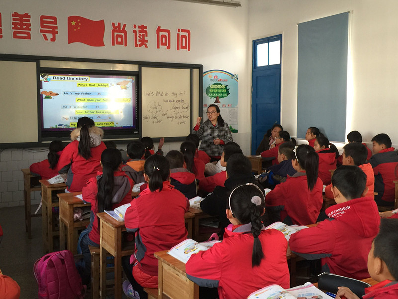 我校与海州区苏光小学开展校际教学交流活动