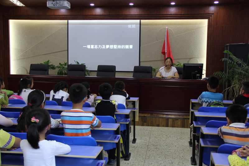 争当学习和实践社会主义核心价值观的小模范
