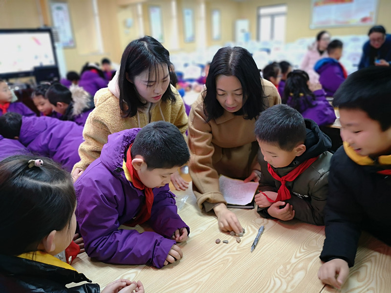 市教育家型共同体姚玉琴小学德法工作室研训活动 在师专二附小开展