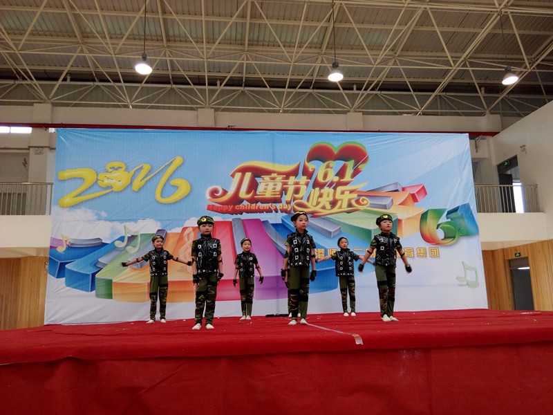 童心飞扬，师专二附小教育集团庆六一文艺演出精彩瞬间——一年级