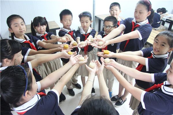 我校开展“我和中秋有个约会”主题实践活动