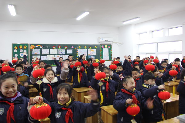 一场充满传统意味的开学典礼