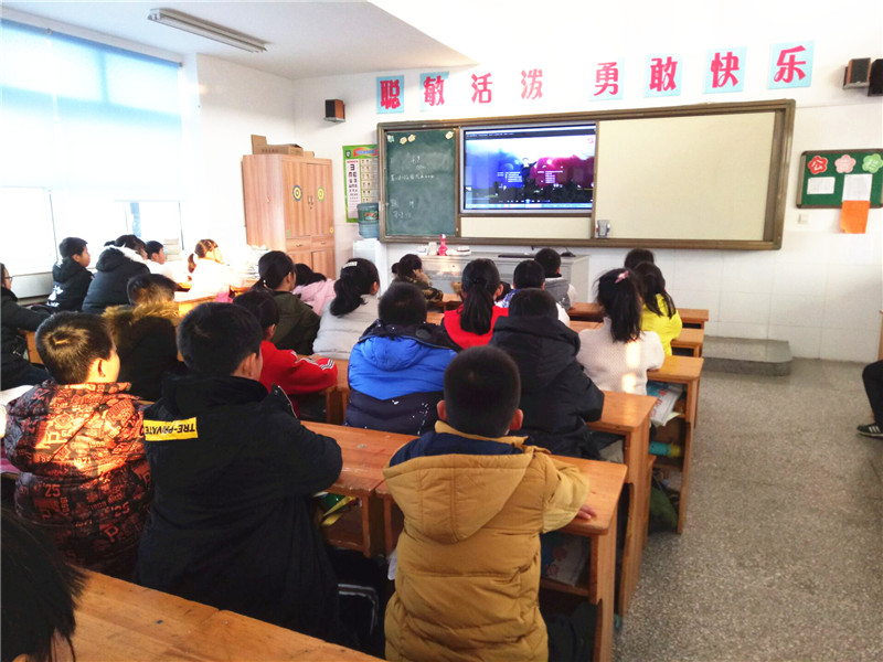 学宪法 讲宪法 做守法好少年