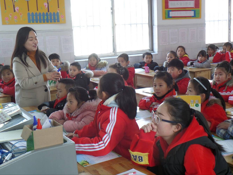 我校与海州区苏光小学开展校际教学交流活动