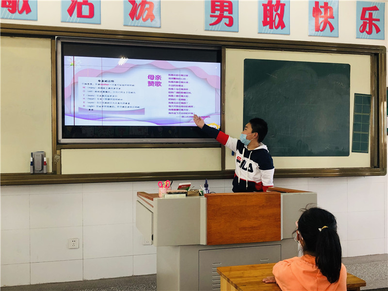 天下的妈妈都是一样的
