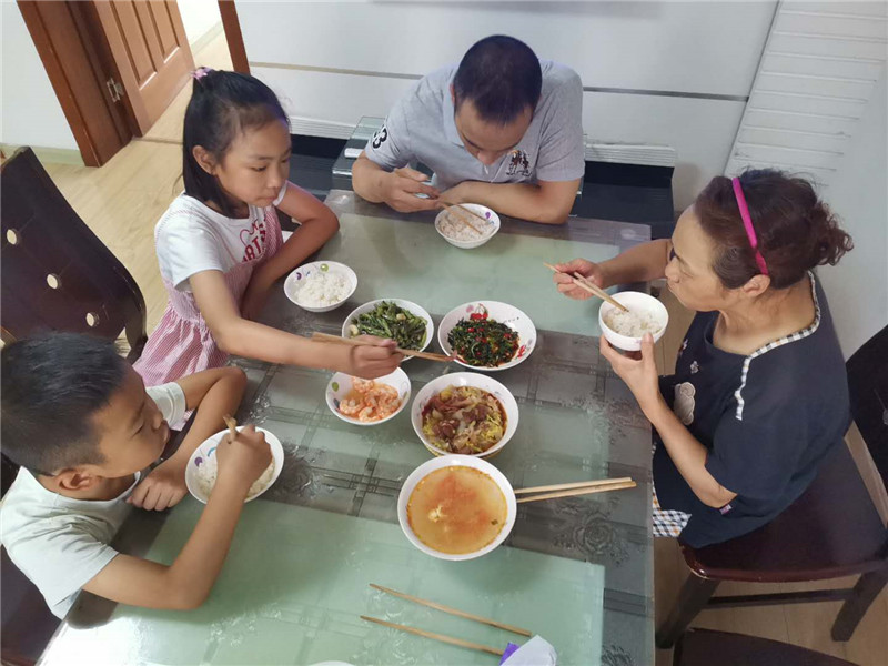 减餐不简餐，用餐新风尚