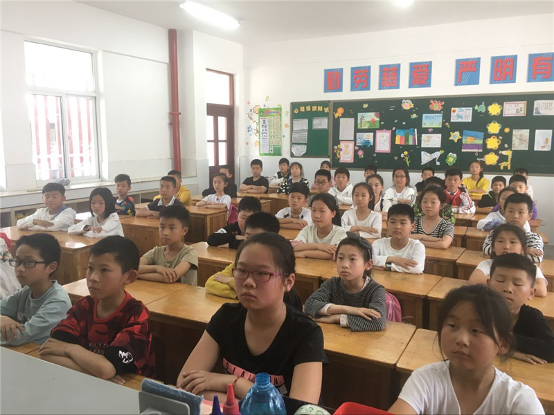 崇尚英雄有理想 精忠报国为国强
