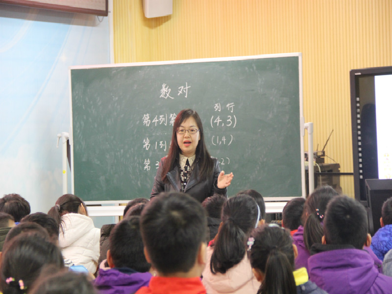 连云港市罗锐小学数学乡村骨干教师暨基于儿童数学学习机制的童心课堂研讨活动