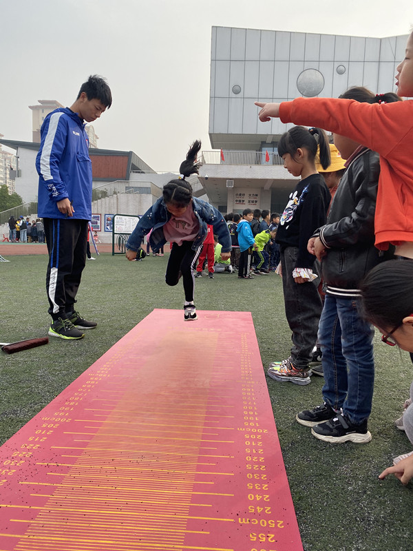 我校2019年秋季田径运动会圆满结束